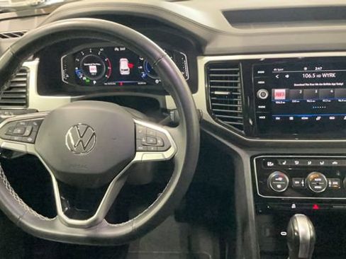 Used 2022 Volkswagen Atlas Cross Sport SE AWD/4WD image 26