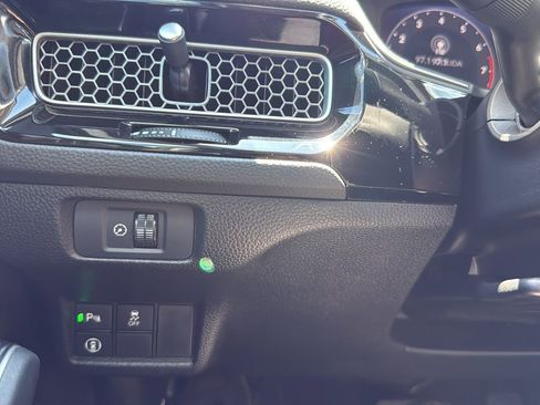 Used 2024 Honda Civic Touring image 17