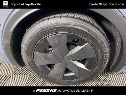 Used 2024 Toyota Prius LE image 11