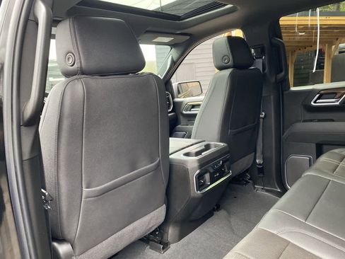 Used 2025 Chevrolet Silverado 1500 High Country w/ Midnight Edition AWD/4WD image 15