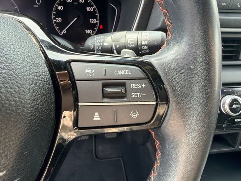 Used 2023 Honda Pilot Sport image 13
