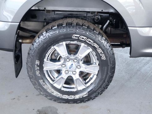 Used 2015 Ford F150 XLT w/ Equipment Group 301A Mid AWD/4WD image 5