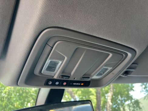 Used 2019 Chevrolet Silverado 1500 LT Trail Boss w/ Convenience Package AWD/4WD image 30