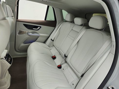 Certified 2023 Mercedes-Benz EQE 500 4MATIC SUV image 16