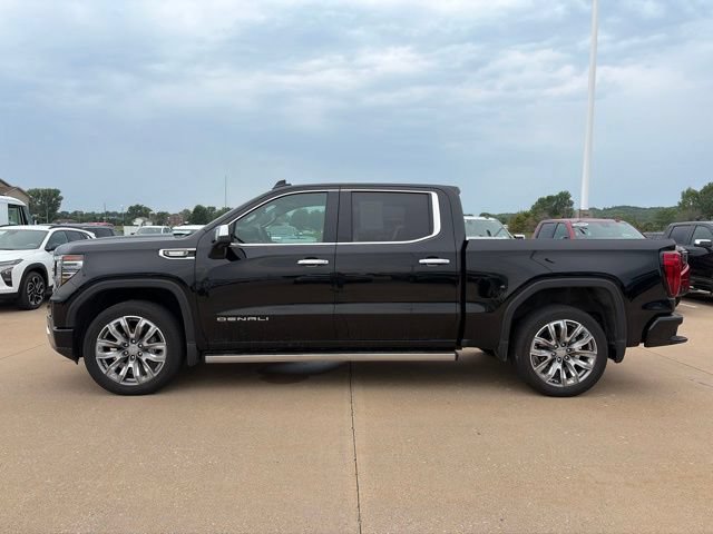 Used 2025 GMC Sierra 1500 Denali AWD/4WD image 7