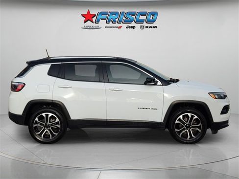 Certified 2022 Jeep Compass Limited w/ Sun and Sound Group image 8