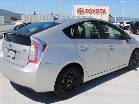 Used 2013 Toyota Prius Three FWD image 3