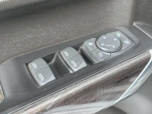 Used 2022 Chevrolet Silverado 1500 LTZ AWD/4WD image 21