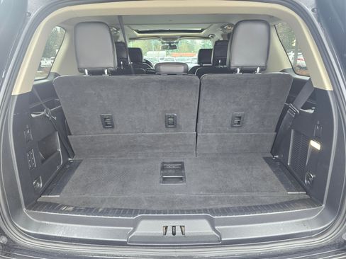 Used 2019 Ford Expedition Platinum image 10