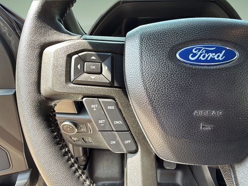 Used 2020 Ford F150 XLT w/ Equipment Group 302A Luxury AWD/4WD image 21