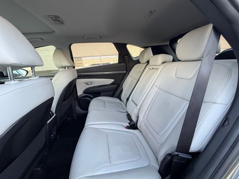 Used 2022 Hyundai Tucson SEL w/ Convenience + Premium Package FWD image 17