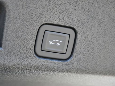 New 2026 GMC Acadia Elevation w/ Elevation Premium Package AWD/4WD image 31