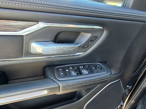 Used 2019 RAM 1500 Laramie AWD/4WD image 15