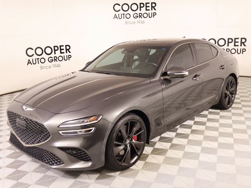 Used 2022 Genesis G70 3.3T RWD image 9