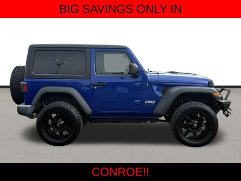 Used 2018 Jeep Wrangler Sport AWD/4WD image 4