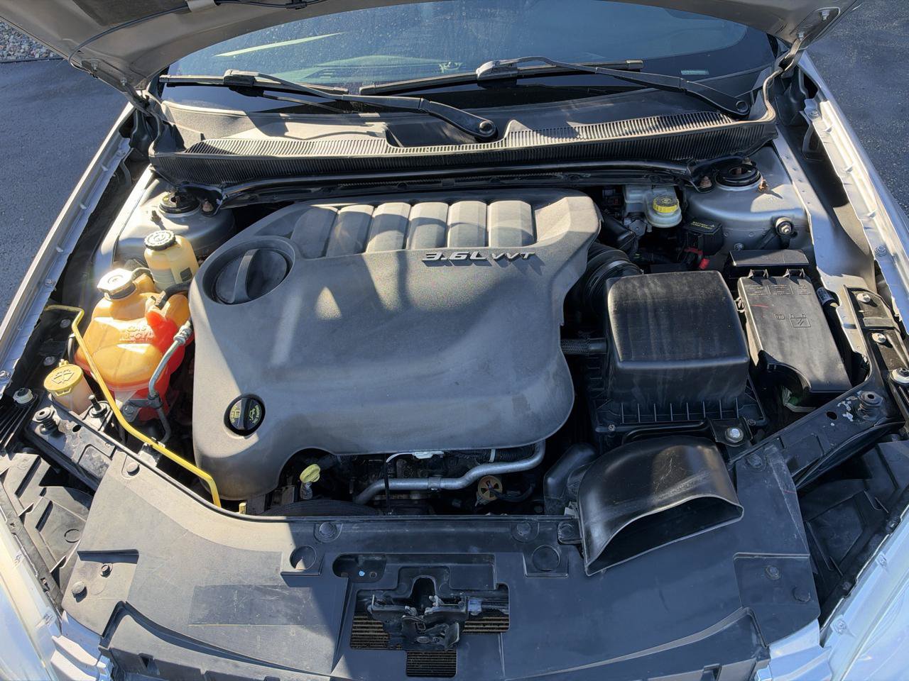 Used 2013 Chrysler 200 Limited FWD image 25