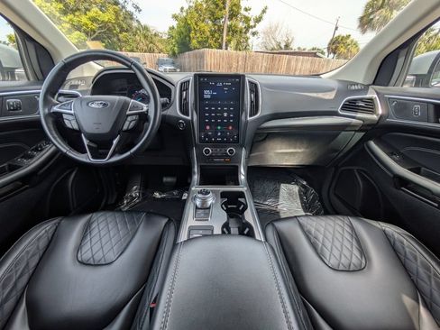 Used 2024 Ford Edge Titanium AWD/4WD image 15