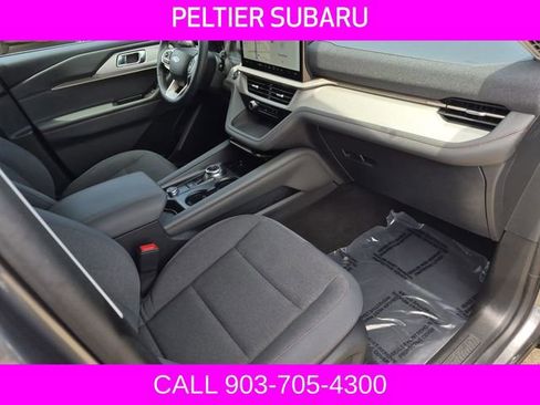 Used 2025 Ford Explorer Active RWD image 12
