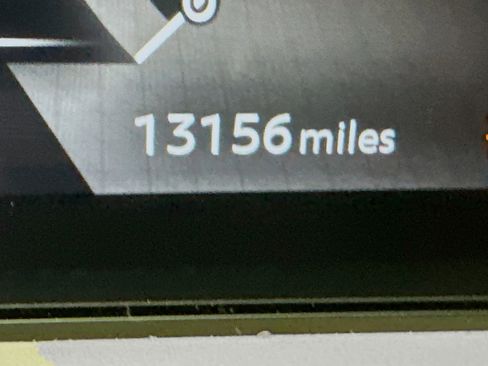 Used 2023 Nissan Ariya FWD image 19