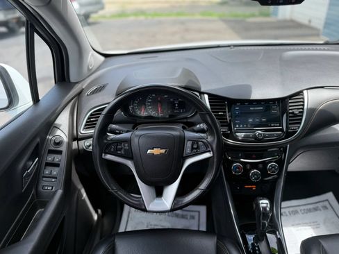 Used 2019 Chevrolet Trax Premier AWD/4WD image 14