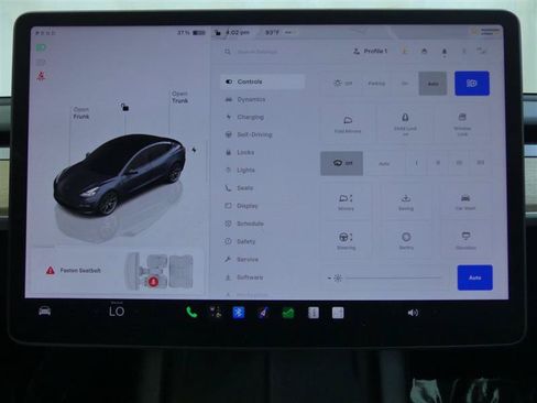 Used 2023 Tesla Model 3 Standard Range RWD image 12