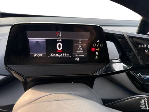 Certified 2023 Volkswagen ID.4 Pro S image 11