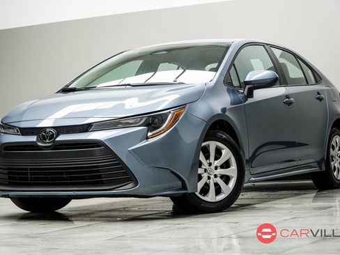 Used 2024 Toyota Corolla LE image 1