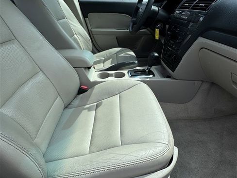 Used 2007 Ford Fusion SE FWD image 14