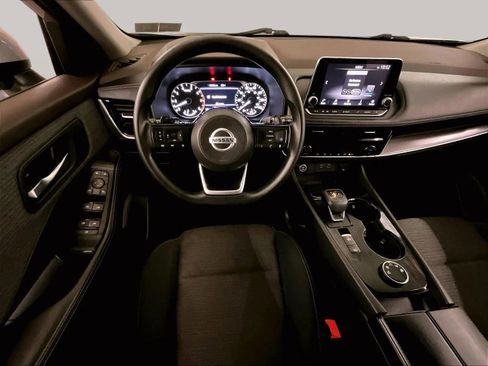 Used 2021 Nissan Rogue SV AWD/4WD image 5