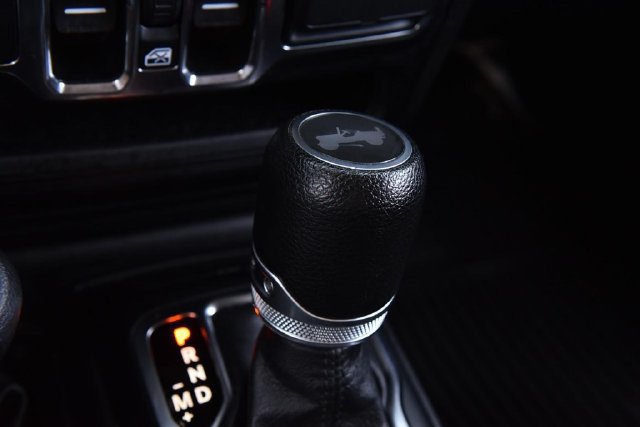 Used 2023 Jeep Wrangler Unlimited Sport AWD/4WD image 17