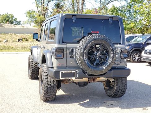 Used 2020 Jeep Wrangler Unlimited Sport image 2