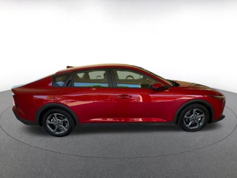 Used 2025 Kia K4 LXS FWD image 15