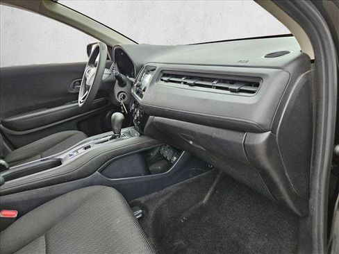 Used 2016 Honda HR-V LX image 17