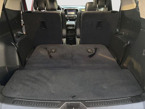 Used 2017 GMC Acadia Denali w/ Technology Package AWD/4WD image 23