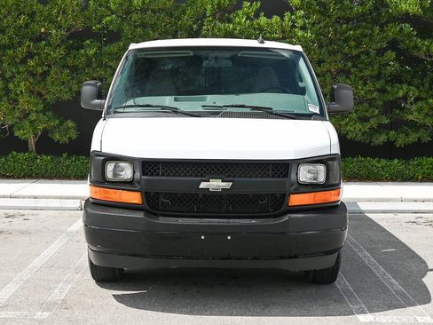 Used 2017 Chevrolet Express 2500 LS image 2