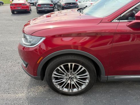 Used 2016 Lincoln MKX Reserve w/ Technology Package AWD/4WD image 12
