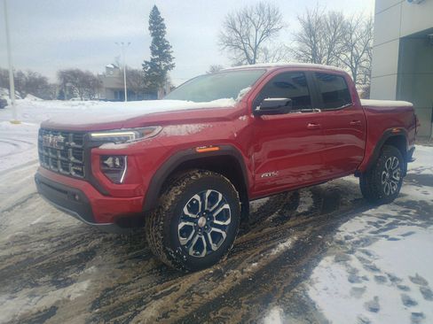Used 2024 GMC Canyon AT4 w/ Technology Package image 3