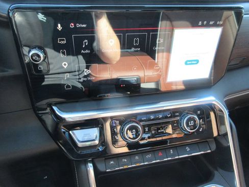 Certified 2025 GMC Sierra 1500 Denali Ultimate AWD/4WD image 38