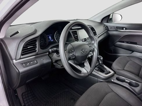Used 2020 Hyundai Elantra SEL w/ Cargo Package (C1) FWD image 9