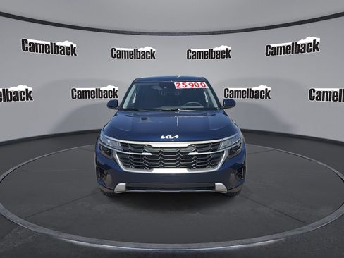 Used 2026 Kia Seltos LX FWD image 2