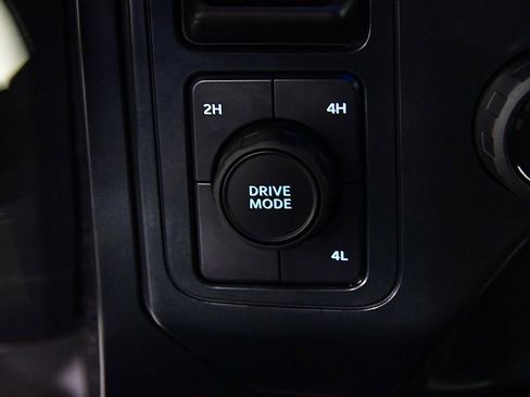 New 2025 Ford F150 XL w/ Equipment Group 103A High image 28