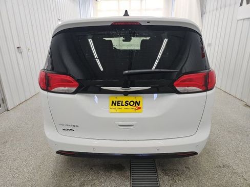 New 2026 Chrysler Voyager LX image 8