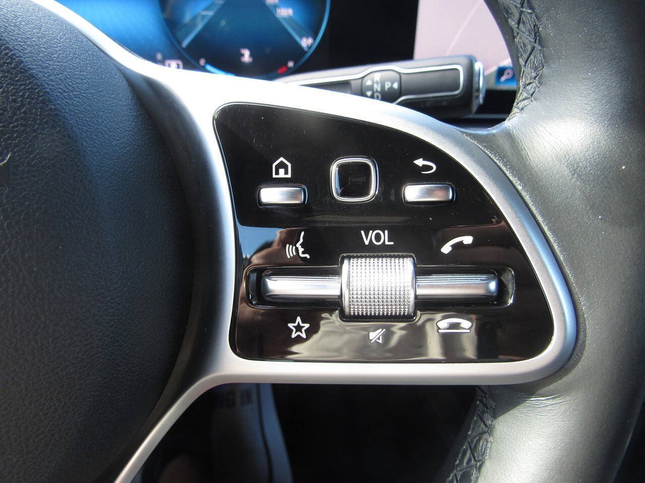 Used 2020 Mercedes-Benz GLE 350 4MATIC image 35