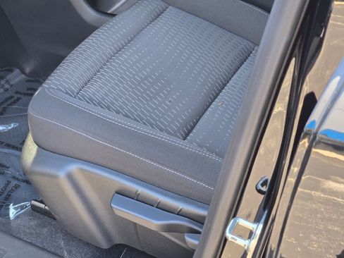 Certified 2025 Chevrolet Equinox LT FWD image 23