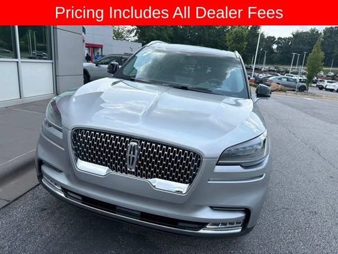Used 2020 Lincoln Aviator Reserve w/ Equipment Group 201A RWD image 3