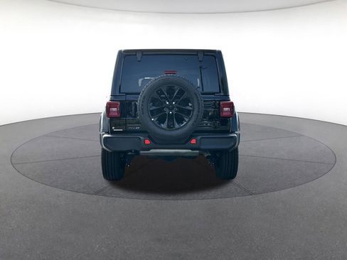 Certified 2025 Jeep Wrangler Unlimited Sahara image 4