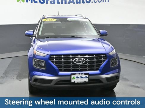 Used 2023 Hyundai Venue SEL w/ Cargo Package FWD image 5