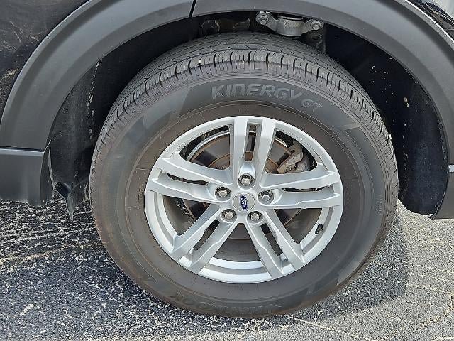 Used 2024 Ford Explorer XLT w/ Equipment Group 202A AWD/4WD image 13