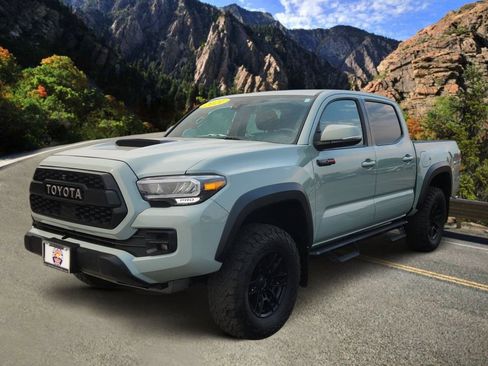 Used 2021 Toyota Tacoma TRD Pro AWD/4WD image 5