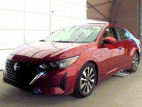 Used 2025 Nissan Sentra SV w/ All-Weather Package FWD image 5